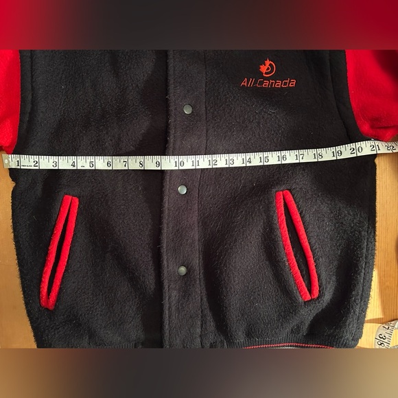 Vintage All Canada Varsity Letterman Jacket Zip Off Sleeves Red Black M - Picture 4 of 5